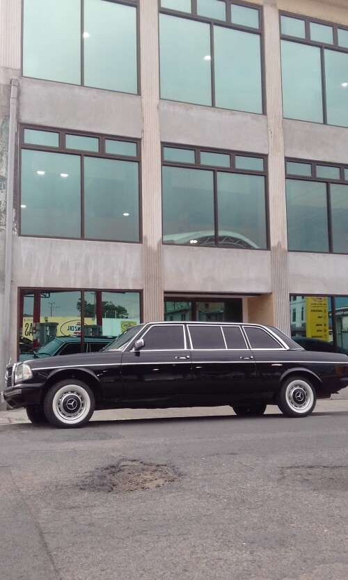 CCCMERCEDES300DLANGLIMOUSINEFORALLCLIENTSCOSTARICA